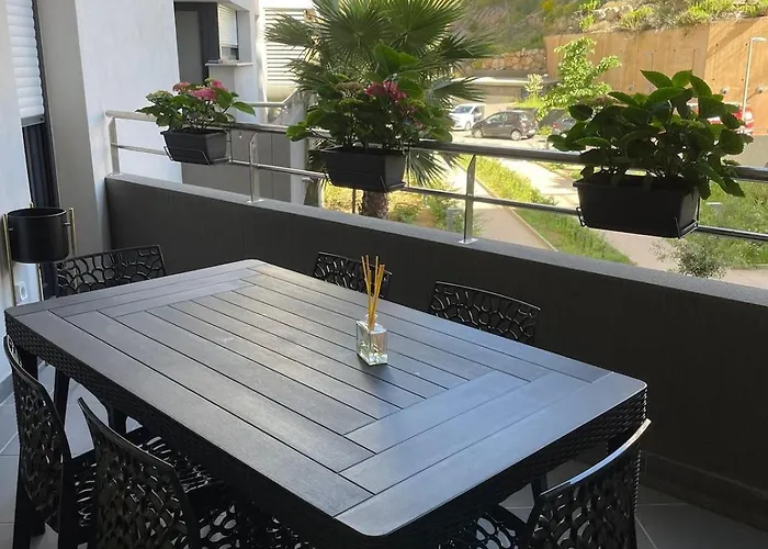 T3, 5 Minutes A Pied Des Plages Ajaccio (Corsica)