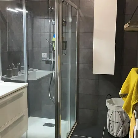 T3, 5 Minutes à Pied Des Plages